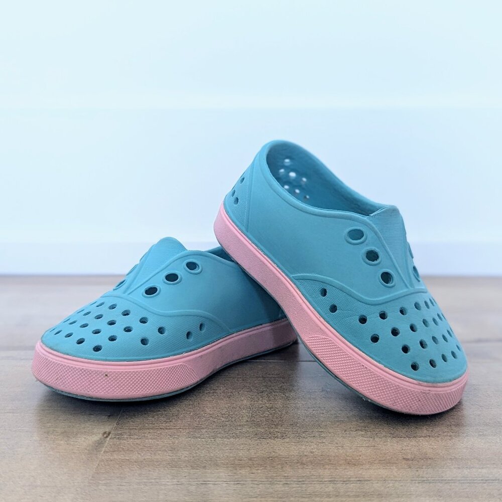 Native Miller Turquoise Pink Shoes - Size 5C